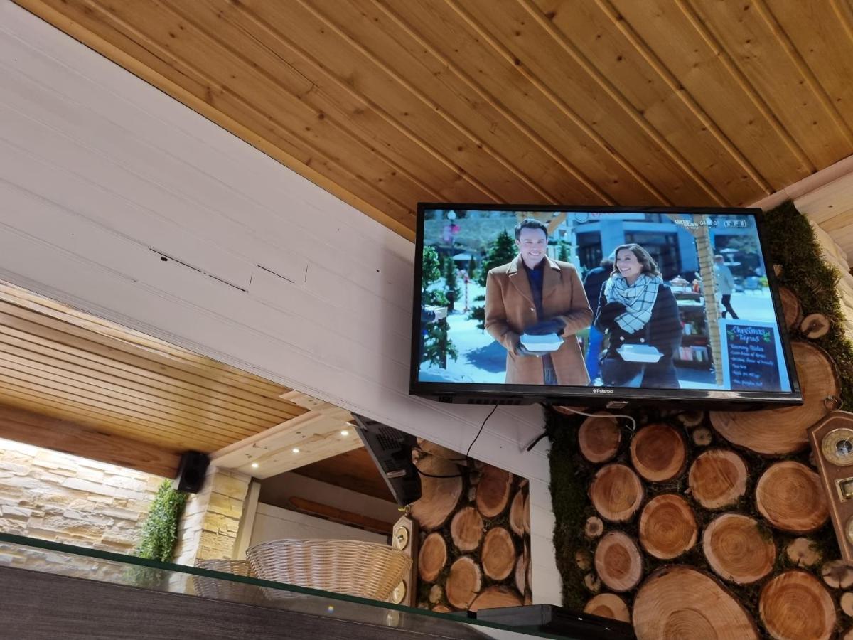 Studio 4 Couchages Dans Un Chalet Tout Confort 尚鲁斯 外观 照片